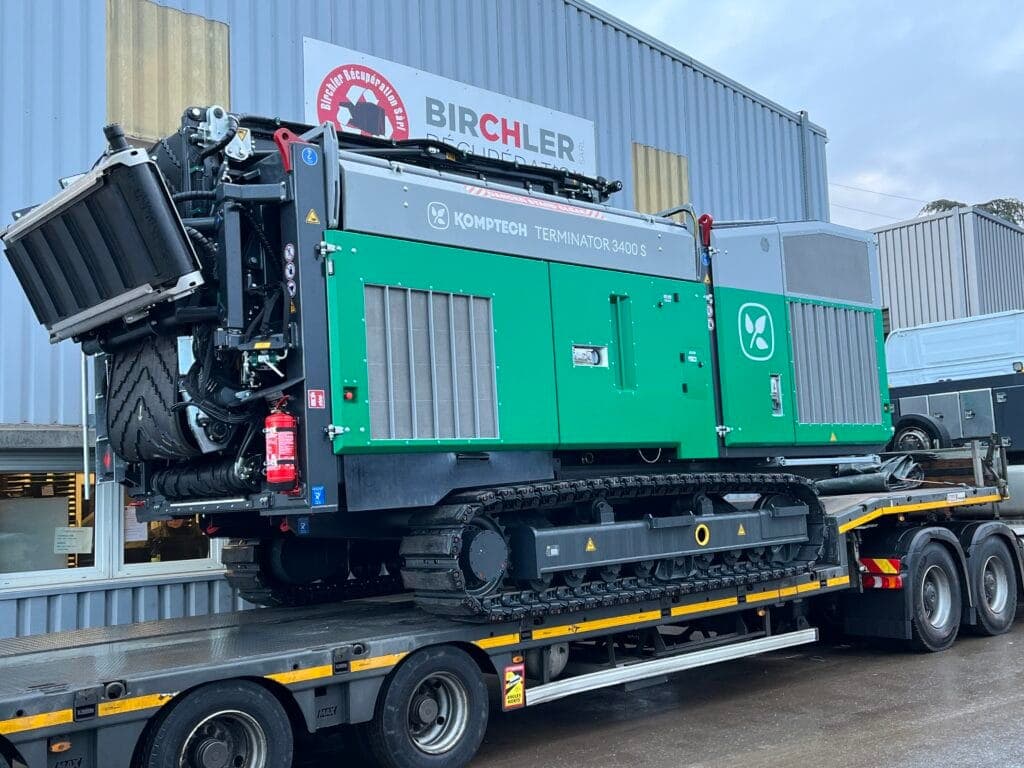 Komptech_TERMINATOR 3400 SD_Track_auf LKW_Birchler