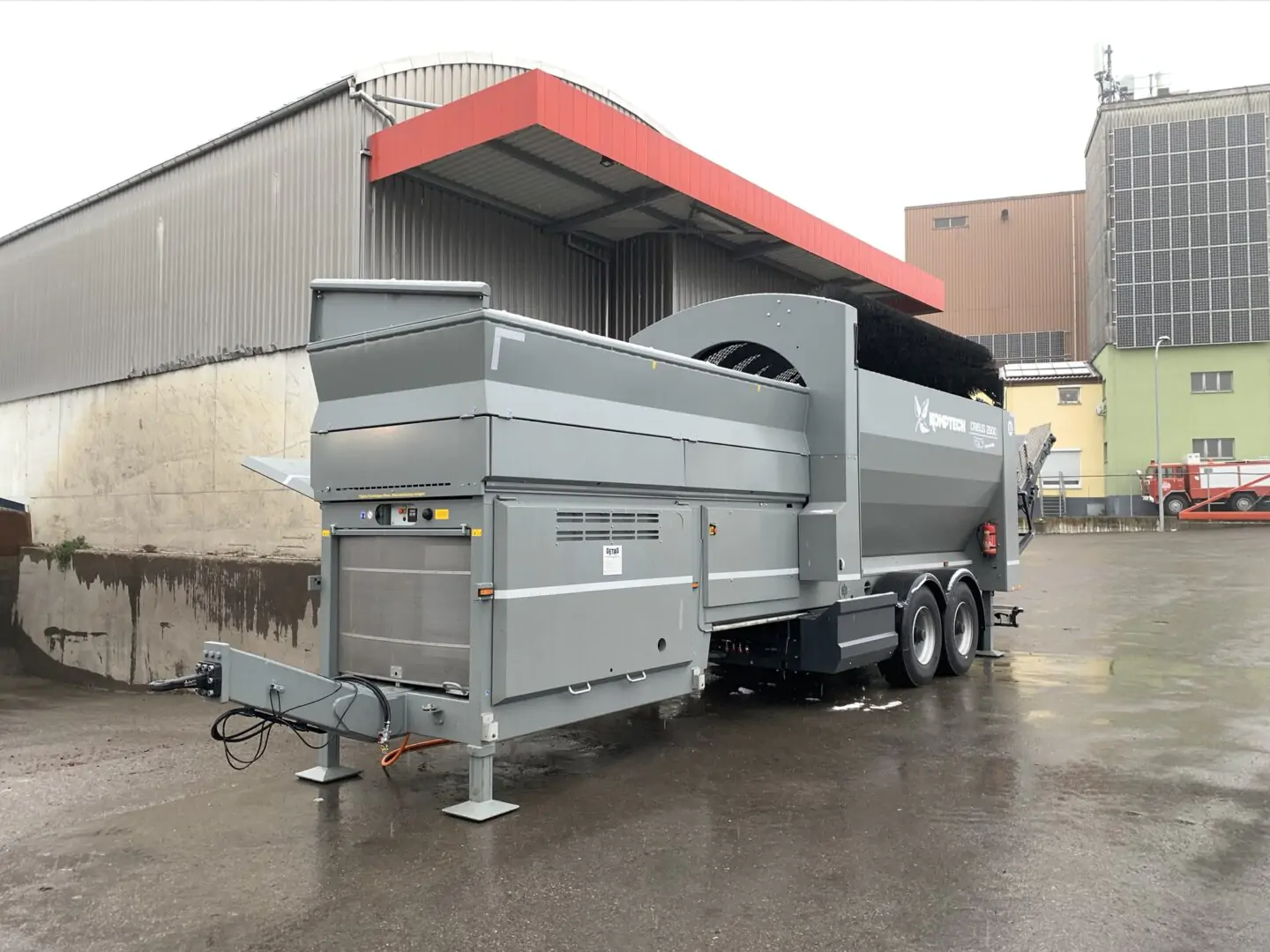Gut 3 – CRIBUS 2800_E_Trailer