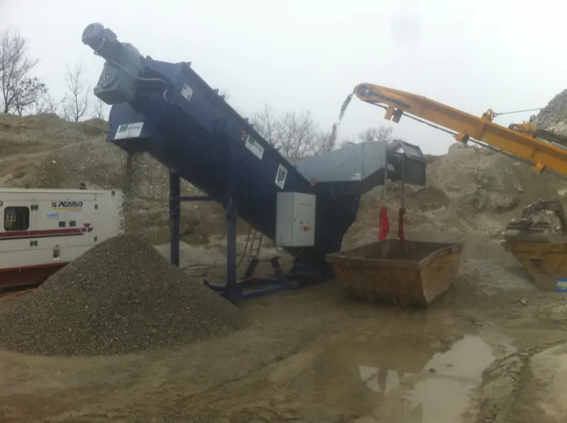 Maschinendemo_Wash-Bear-Leichtstoffabscheider_Moerschen_in-Arbeit