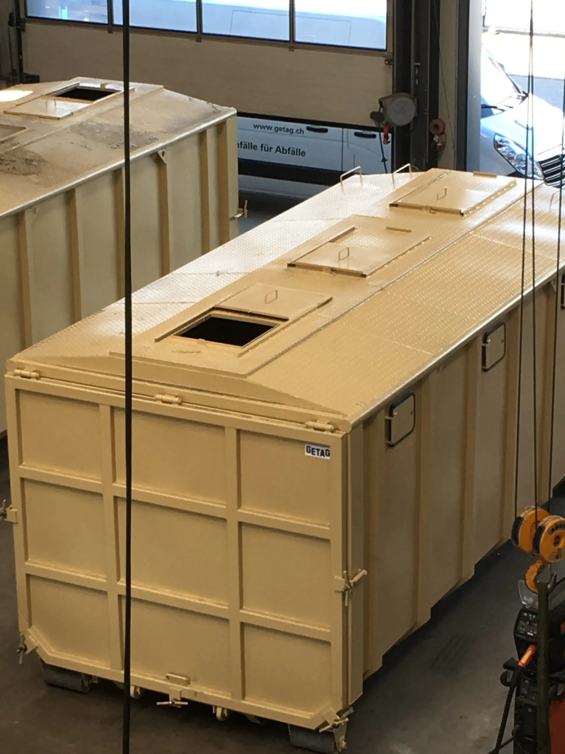 Perlen-Papier_Fixdach-mit-Oeffnungen_3-e1511884759260