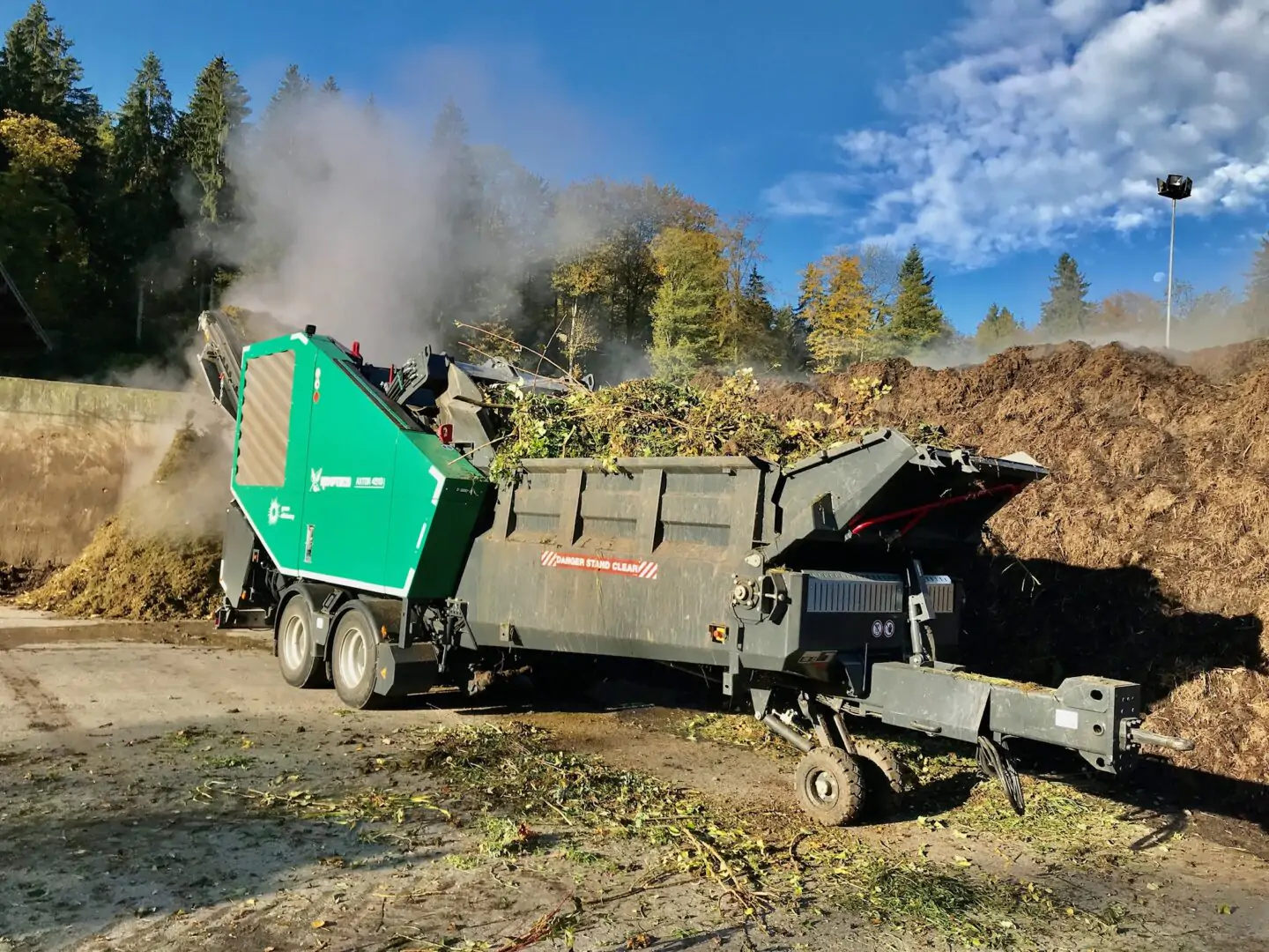 Komptech Axtor Grüngutschredder Schnelllaeufer 3