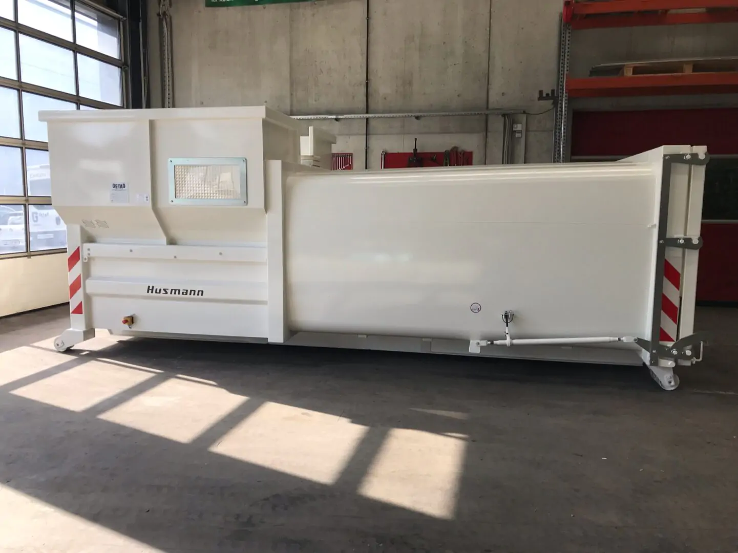 Husmann_SPB 18 auf LKW_Ville de Neuchâtel 15