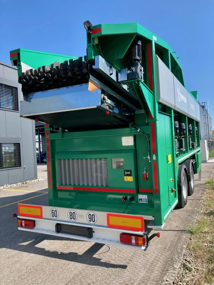 Komptech_Sternsieb_L3_Lichtbalken_Berom