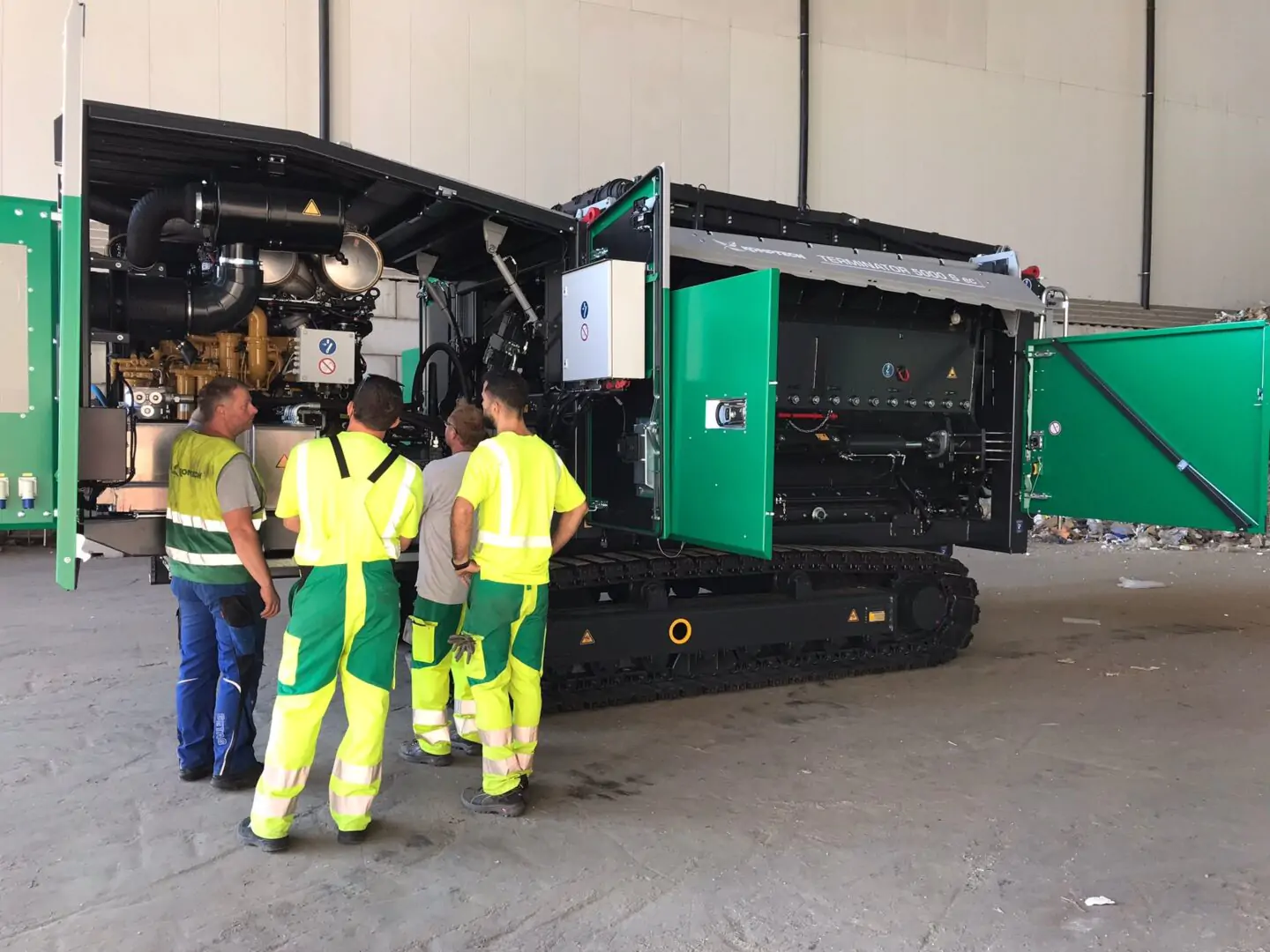 Komptech_Terminator 5000 SD_Track_Schulung der Mitarbeiter_Vadec