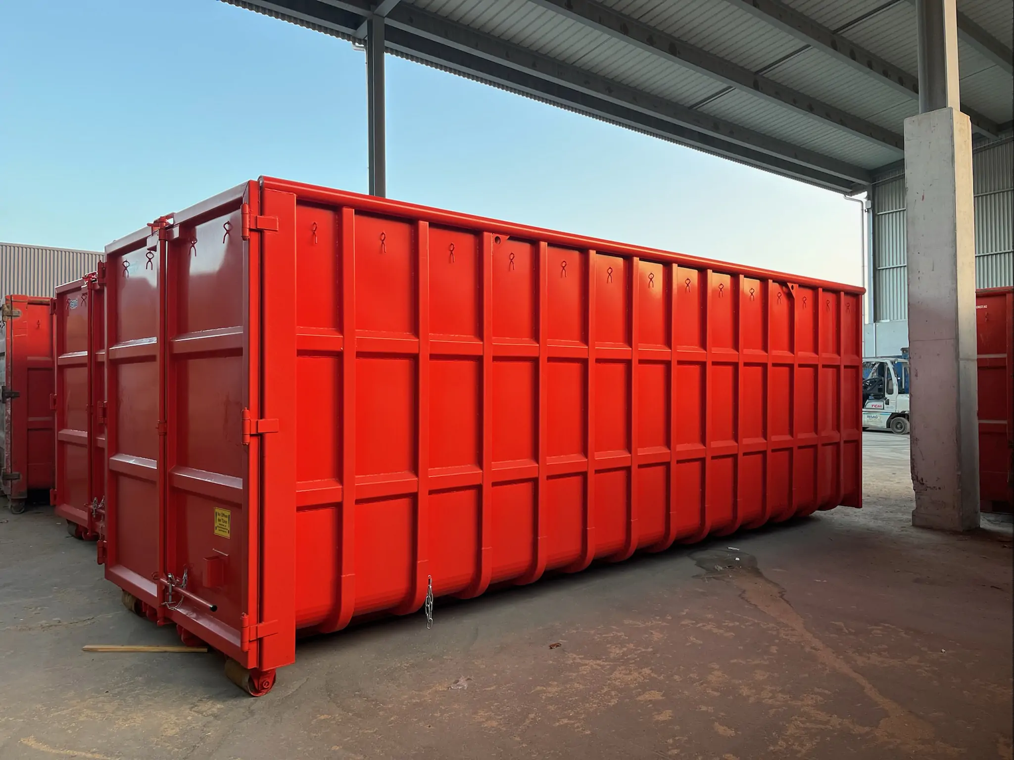 Abrollcontainer verstärkt mit Spanten RESAG