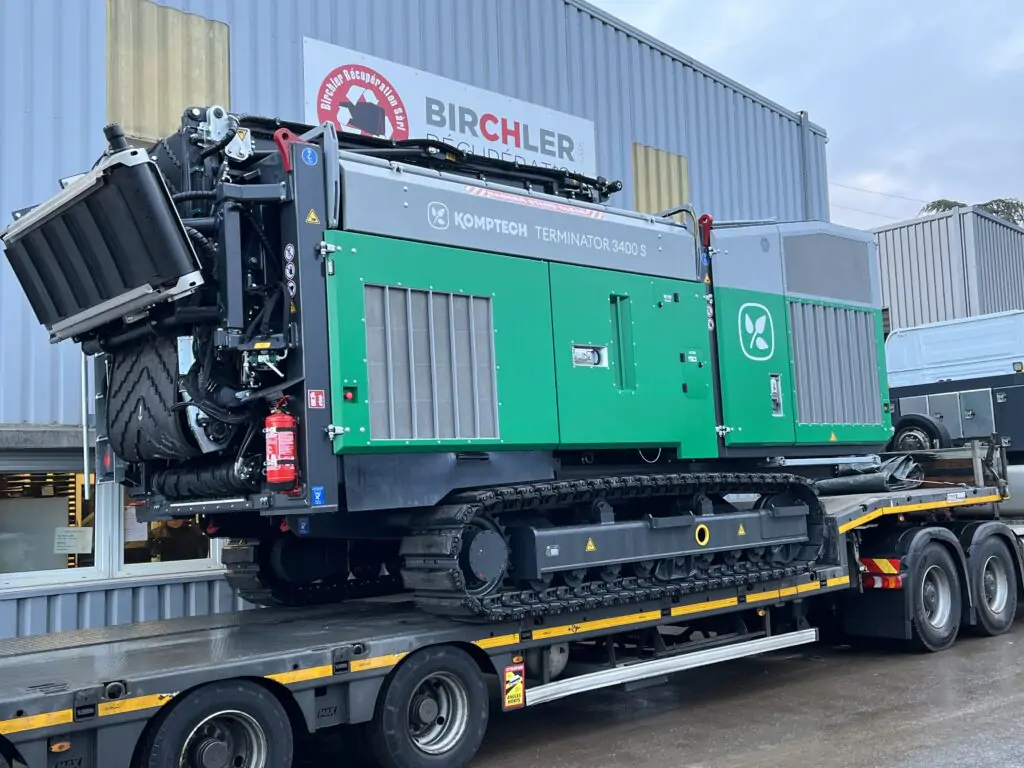 Komptech_TERMINATOR 3400 SD_Track_auf LKW_Birchler